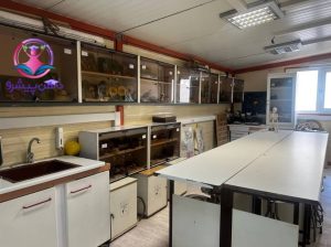 عکس آزمایشگاه پیشرو