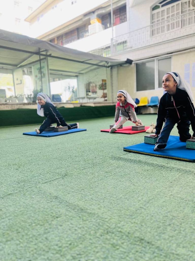 عکس کارگاه ورزش پیشرو